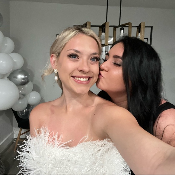 Audrey Adele Dress - Picture 3 of 4